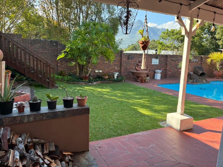 7 Bedroom Property for Sale in Heather Park Western Cape